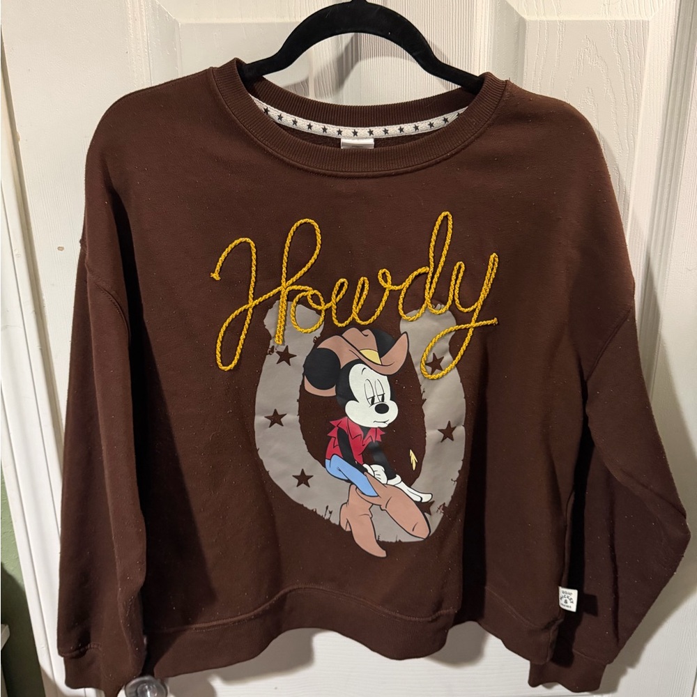 ❣️❄️Disney Brown Mickey & Friends Sweater